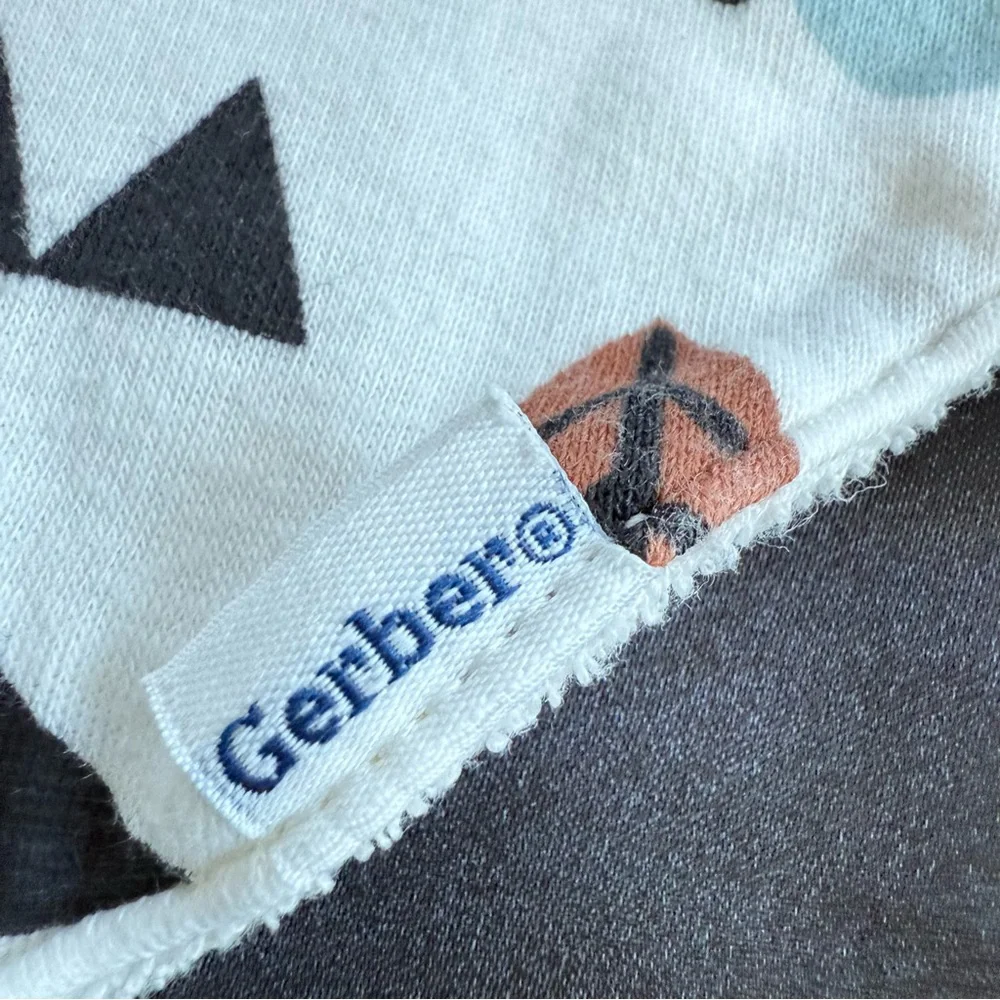 Modern‎ Moments by Gerber Adventure Print Bandana Bib with Snaps